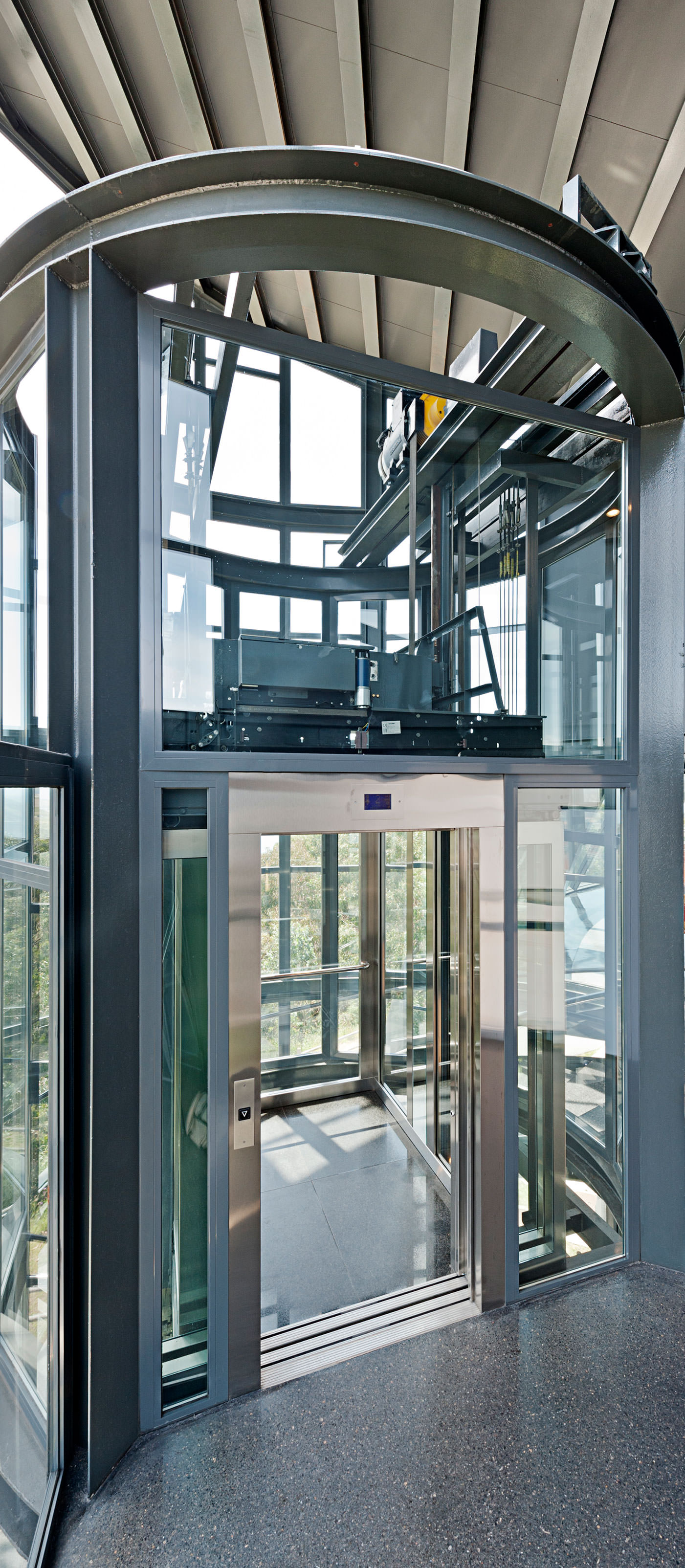 Empresa de instalación de ascensores monofásicos